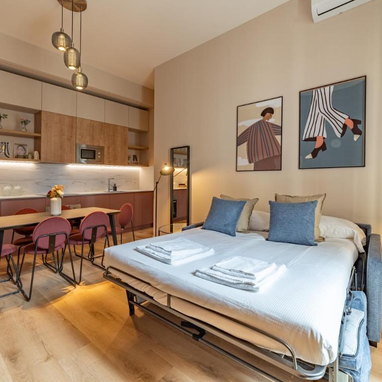 5' from Central Station, with 2 Bedrooms - Appartamento con 2 Camere da Letto e Balcone - 4
