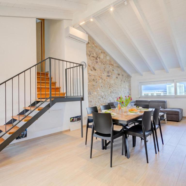 Peschiera Apartments Near The Lake - Apartment with Lake View - 20