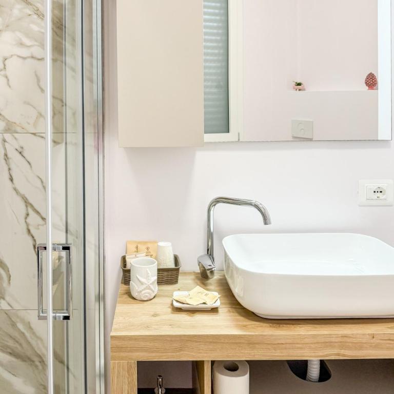 SOLEA Rooms - Doppelzimmer mit Balkon - 13