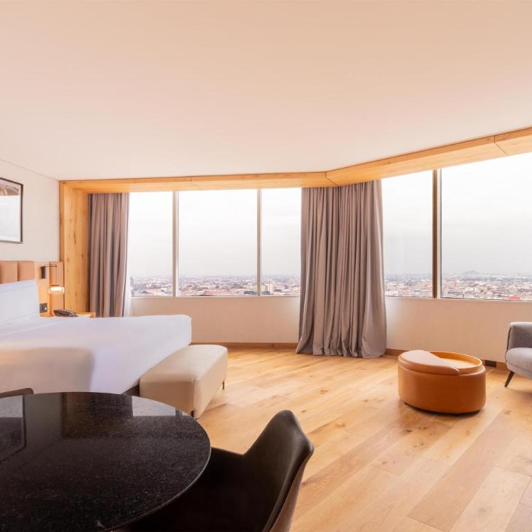 Hilton Mexico City Reforma - Suite Estudio con cama extragrande - 3