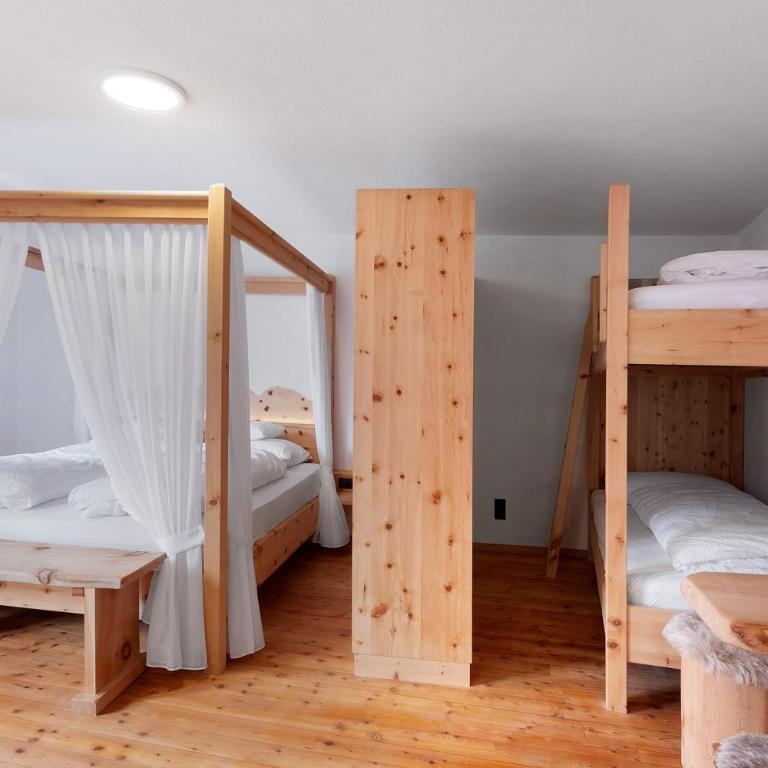 Palihof - Habitación Cuádruple con ducha - 9