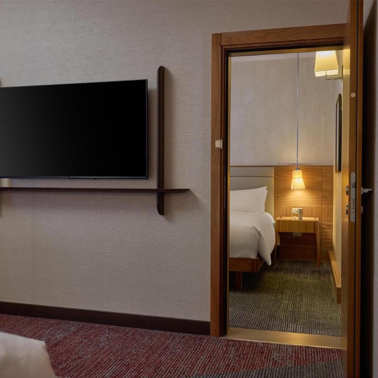 Hilton Milan - Camera Familiare - Camere Comunicanti - 1