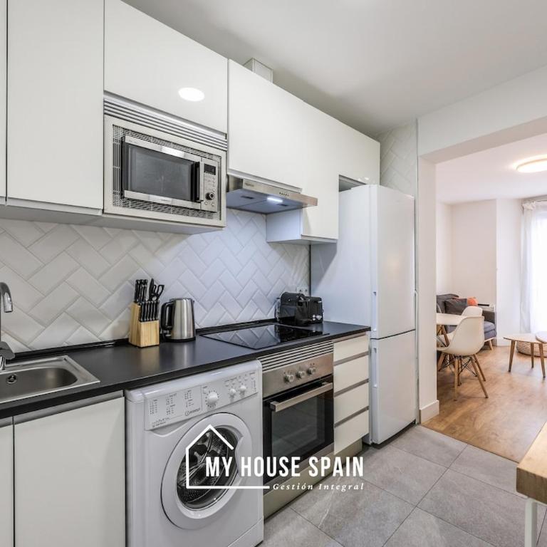 MyHouseSpain - Encanto en el Barrio de las Letras - Apartamento de 3 dormitorios - 3