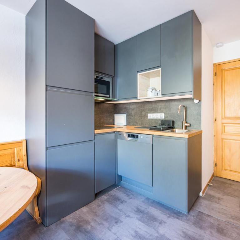 Appartement rénové avec accès pistes, parking couvert - Apartment mit 1 Schlafzimmer - 9