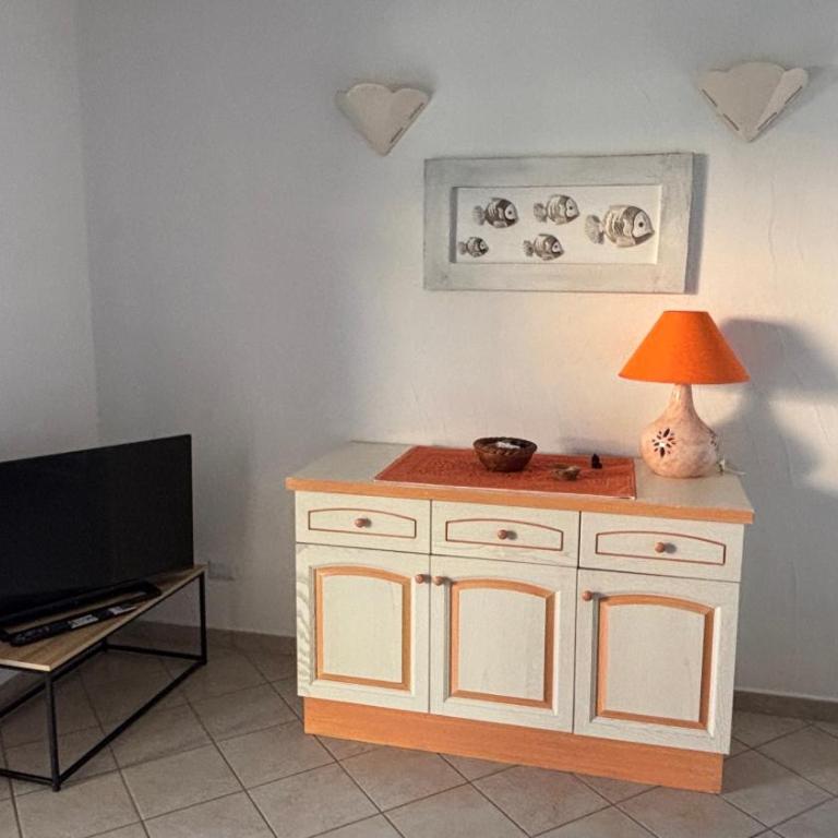 Ampio e pregevole bilocale con giardino privato a 200 mt dalla spiaggia - One-Bedroom Apartment - 15