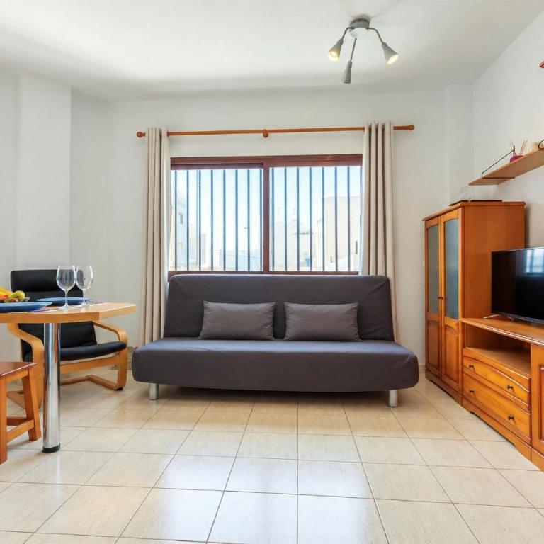 2 Bedroom Cozy Apartment In Puerto Del Rosario - Apartamento de 2 dormitorios - 1