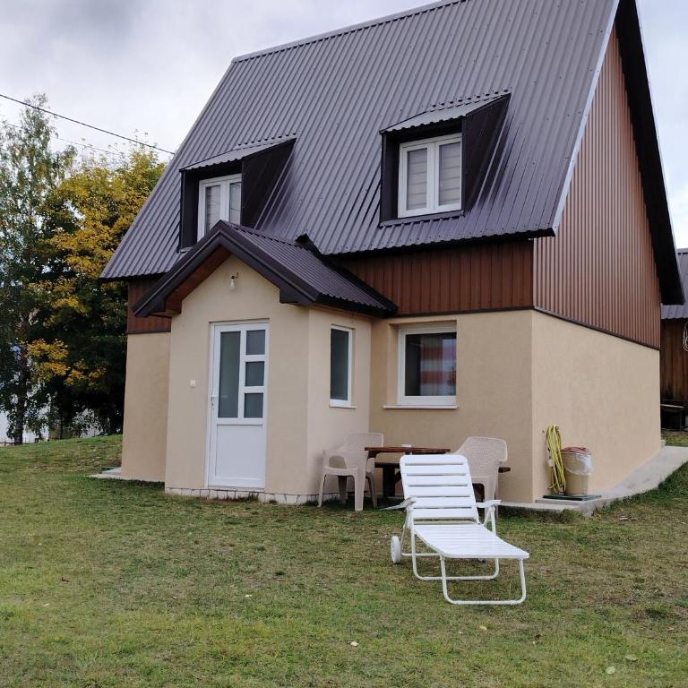 Holiday Home Apartman Aco - Apartman sa 2 Spavaće Sobe i Pogledom na Planinu - 2