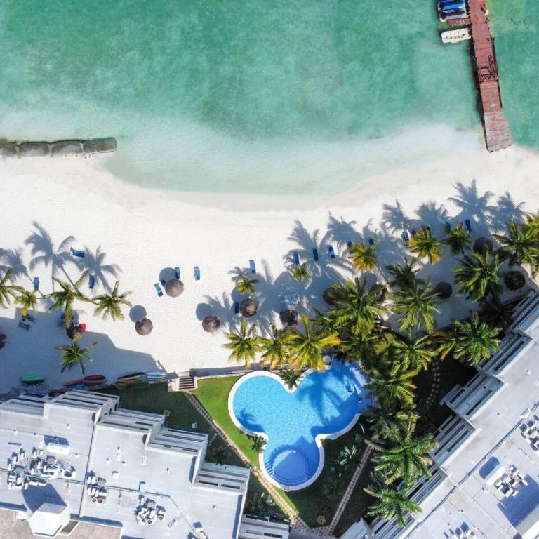 2 Bedroom Ocean Front Condo in the Hotel Zone - Casa - 13