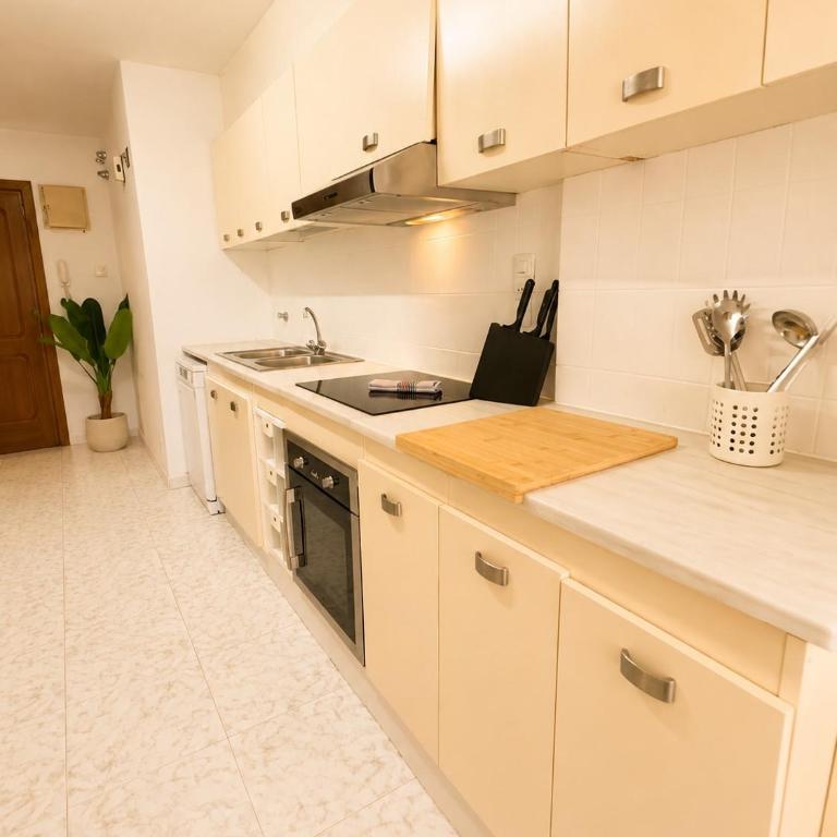 Gran Apartamento - Av Cortes Valencianas - 4 Habitaciones - Apartment - 17