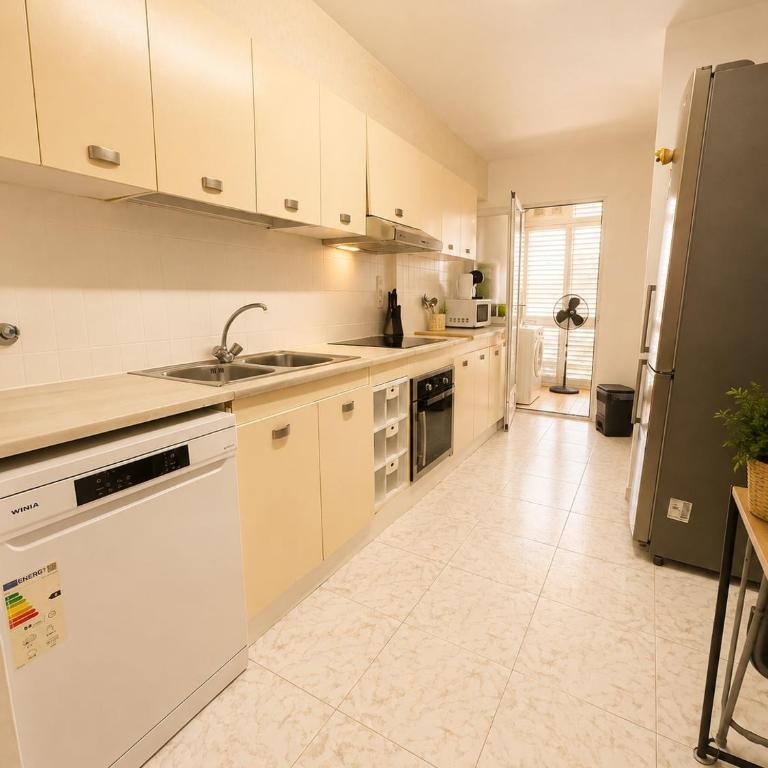 Gran Apartamento - Av Cortes Valencianas - 4 Habitaciones - Apartment - 19