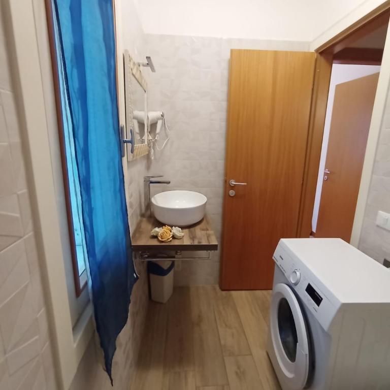 Dina/Viel - Two-Bedroom Apartment - 12