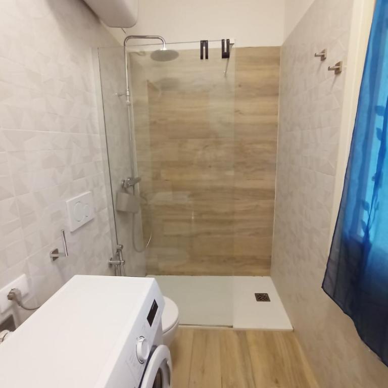 Dina/Viel - Two-Bedroom Apartment - 14