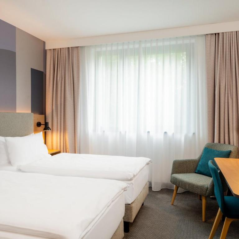 Holiday Inn Munich - Westpark by IHG - Standard Zweibettzimmer - 9