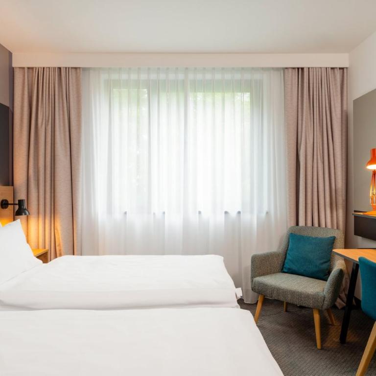 Holiday Inn Munich - Westpark by IHG - Standard Zweibettzimmer - 10