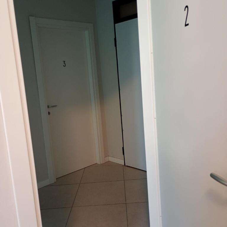 Home & B - Zimmer mit Kingsize-Bett und Balkon - 6