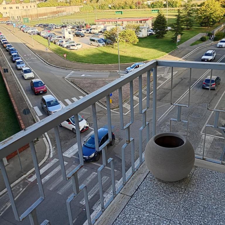 Home & B - Zimmer mit Kingsize-Bett und Balkon - 19