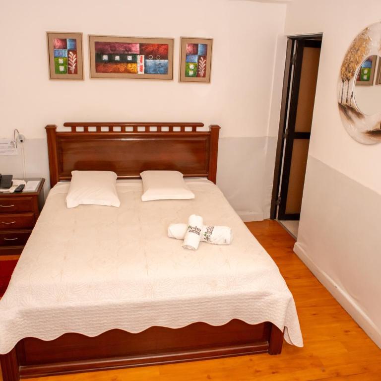 Buen Retiro Apart Hotel - Habitación Executive con cama extragrande - 4