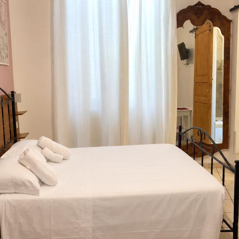 In the Center by Local Domus - Doppelzimmer - 1