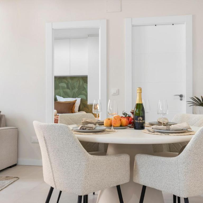Luz de Estepona - Urban Retreat - One-Bedroom Apartment with Balcony - 24