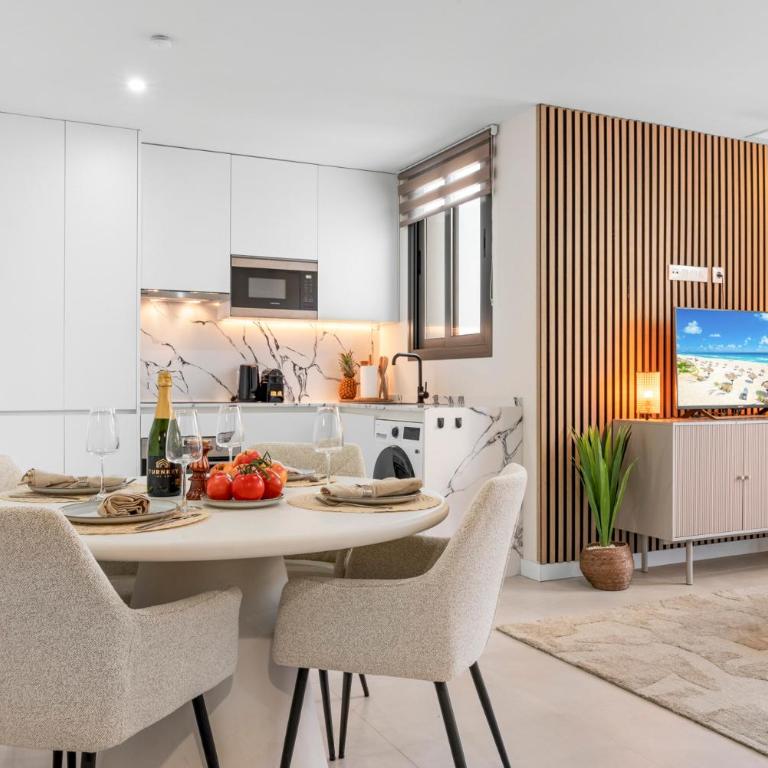 Luz de Estepona - Urban Retreat - One-Bedroom Apartment with Balcony - 1