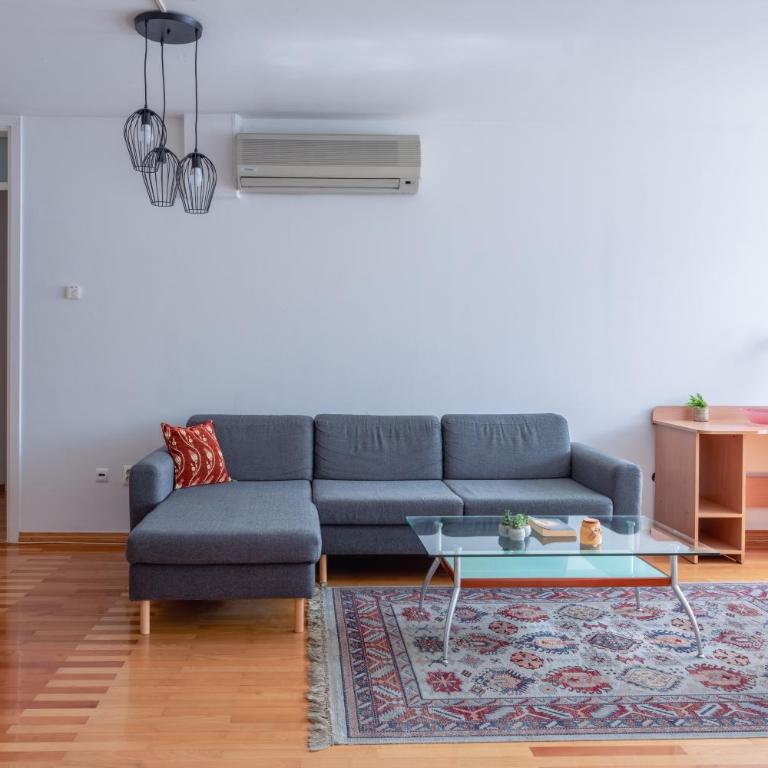 Modern 2BDR apartment in the center - FREE PARKING - Apartman sa 2 Spavaće Sobe - 1
