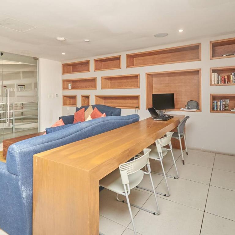 Centric 2Br, 2 Pools, Near Beach & 5Th Ave - Two-Bedroom Apartment with City View - 54