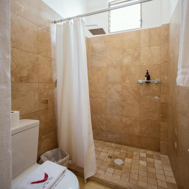 Amaca Petit Hotel - Zona Romántica - Puerto Vallarta - Adults Only - Habitación Doble Deluxe con balcón y vistas al mar - 2