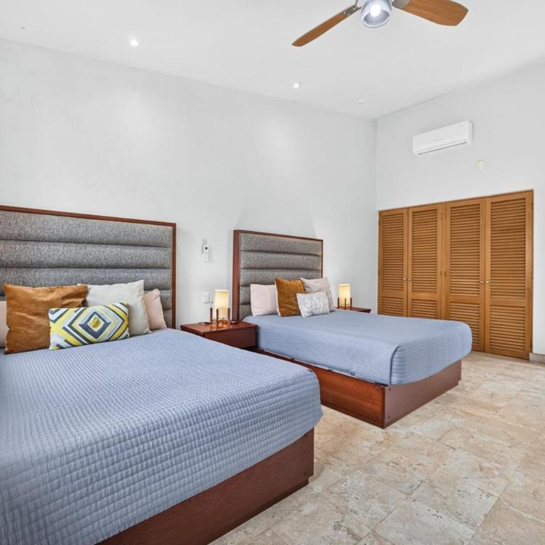 Residencia con alberca y vista al campo de golf - Casa de 4 dormitorios - 17