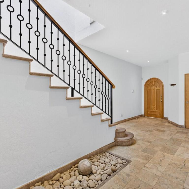 Residencia con alberca y vista al campo de golf - Casa de 4 dormitorios - 33