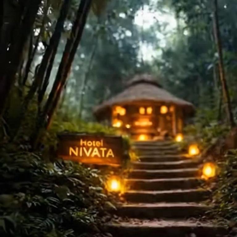 Nivata Natural Boutique - Tent - 1