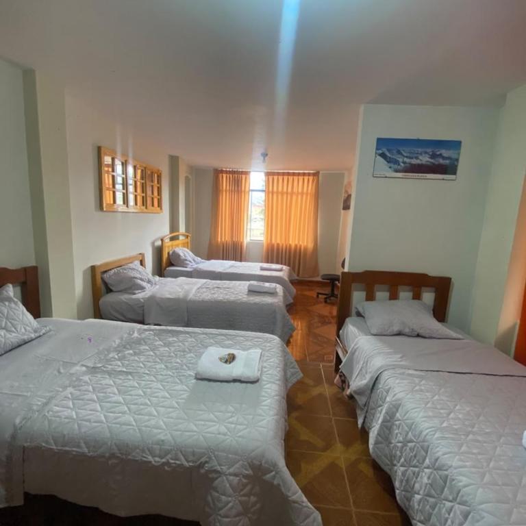 toma's hostel - Quadruple Room - 3