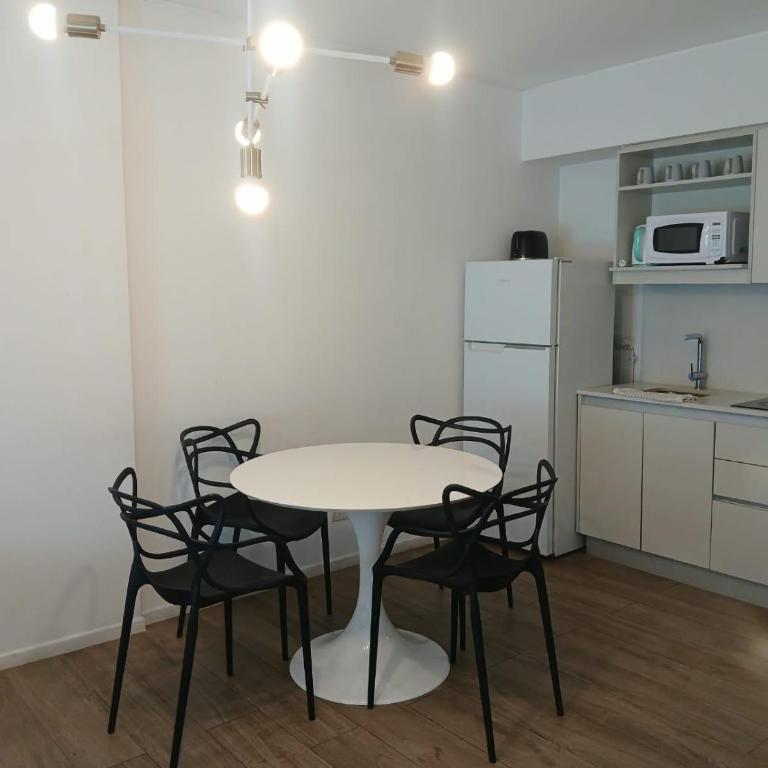 cerca de fleni pet friendly ideal para estadias largas - Apartamento de 1 dormitorio - 10