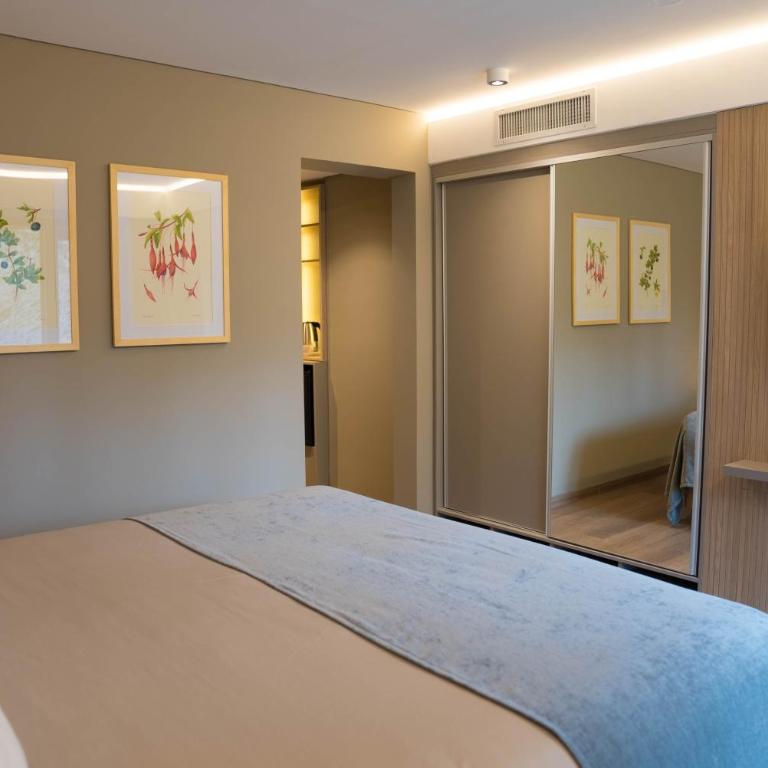 Intersur Amancay Bariloche - Suite with Garden View - 4