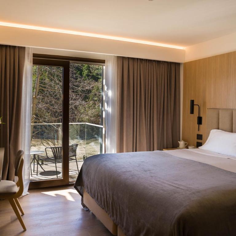 Intersur Amancay Bariloche - Suite with Garden View - 6