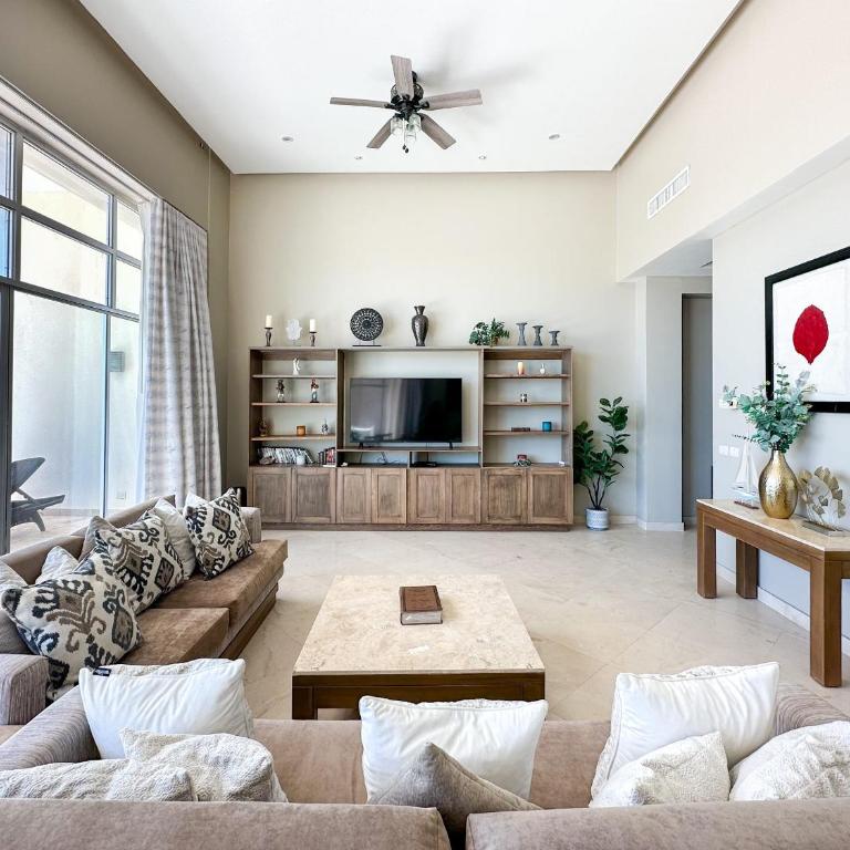 Ground Floor 2BR Poolside Condo #103 - Apartamento - 7