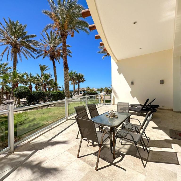 Ground Floor 2BR Poolside Condo #103 - Apartamento - 16