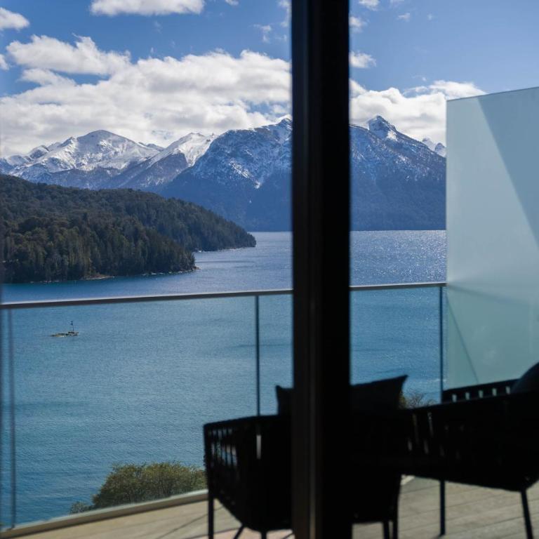 Intersur Amancay Bariloche - Suite with Lake View - 9