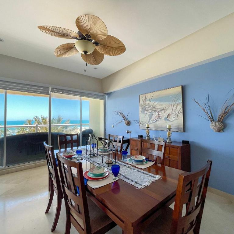 Oceanfront 3BR Condo with Pools & Beach #202 - Apartamento - 8