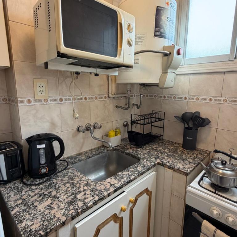 Depto frente a Plaza Colón- luminoso cómodo y renovado - Apartamento de 2 dormitorios - 5