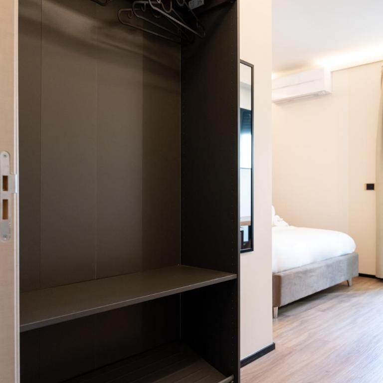 Aura Luxury Suites - Camera Matrimoniale con Bagno Privato - 28