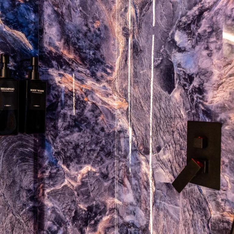 Aura Luxury Suites - Camera Matrimoniale con Bagno Privato - 47
