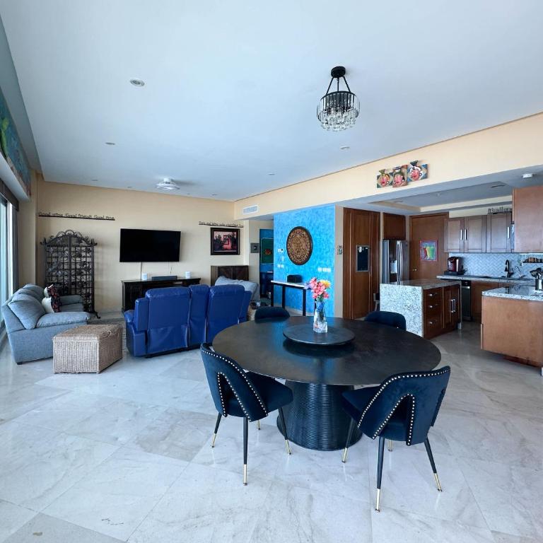 Oceanfront 2BR Family Condo #202 - Apartamento - 15