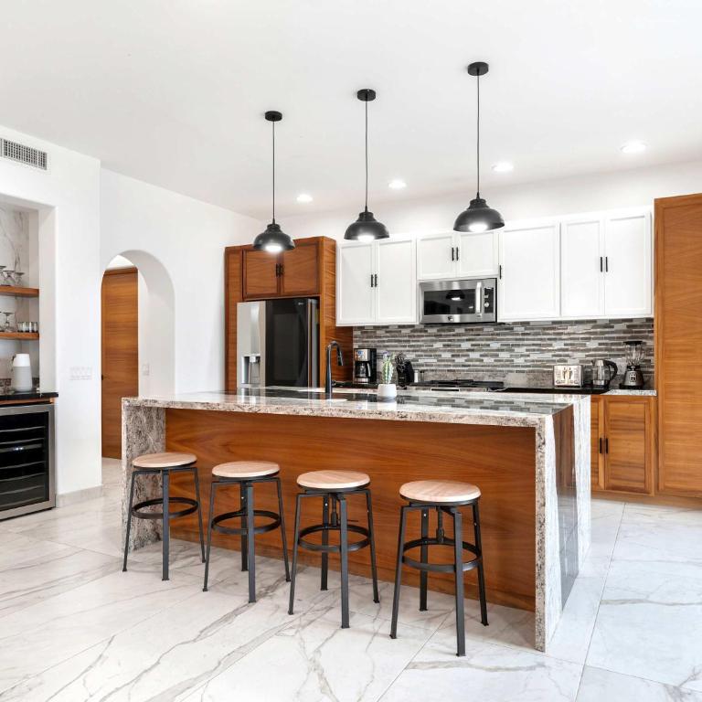 Elegant 6BR Oasis with Ocean Views Pool & Golf - Casa - 22