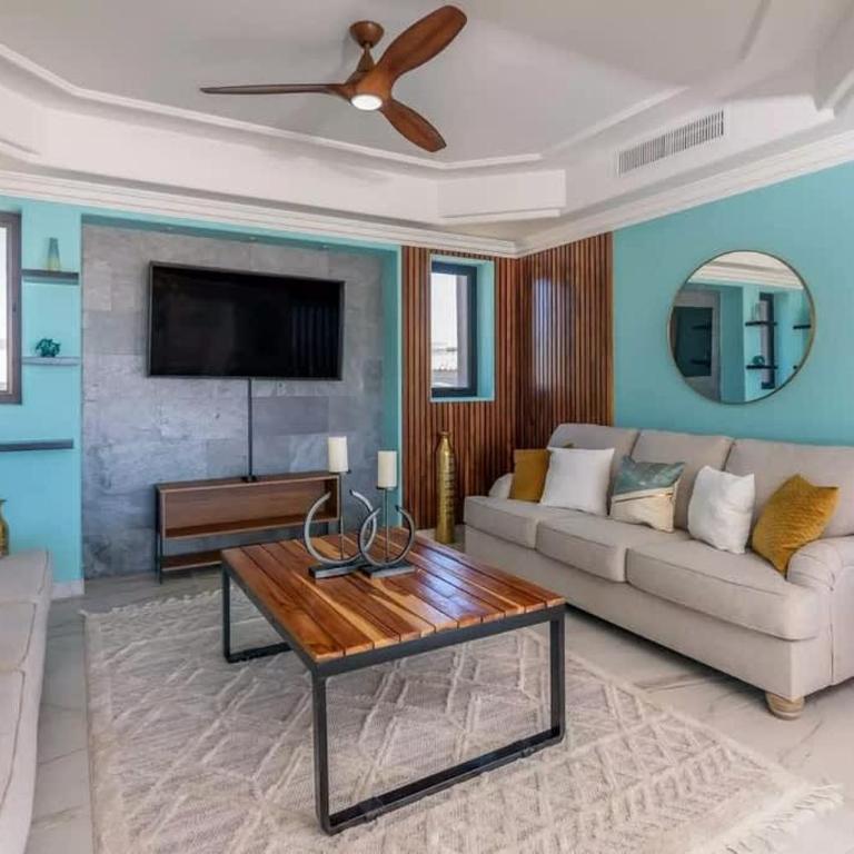 Elegant 6BR Oasis with Ocean Views Pool & Golf - Casa - 34