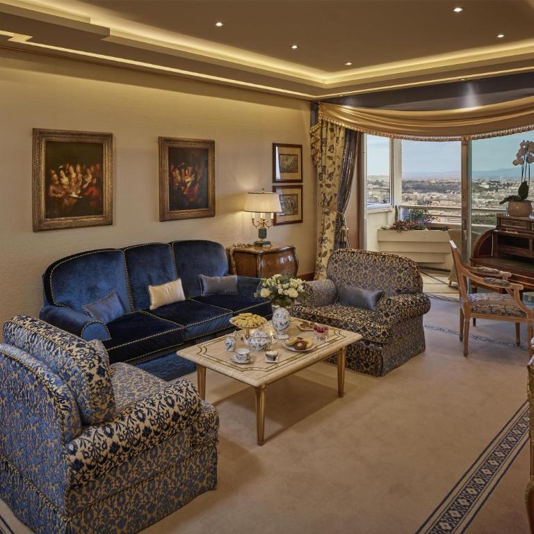 Rome Cavalieri, A Waldorf Astoria Hotel - Corner Suite with Rome View - 2