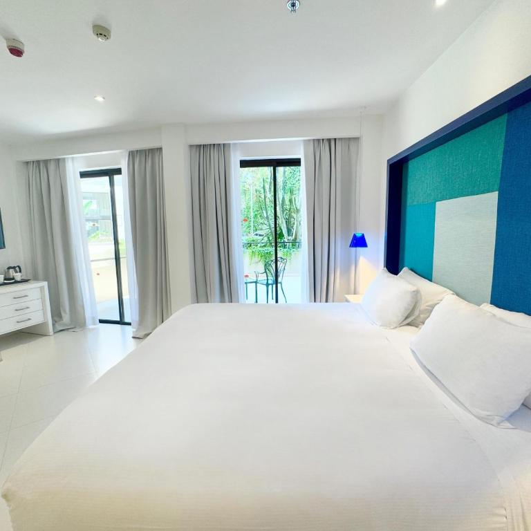 Hilton Sorrento Palace - Zimmer mit Kingsize-Bett - barrierefrei - 4
