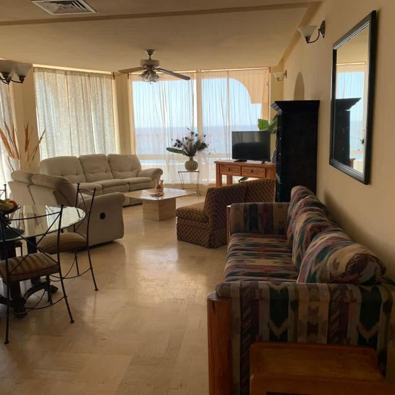 Puerto Viejo B1 Waterfront 2BR on the Malecon - Apartamento - 4