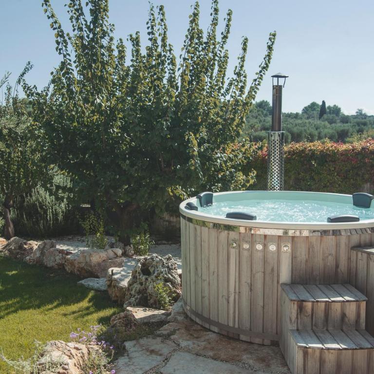 Dimora Il Mandorlo con jacuzzi riscaldata - Camera Matrimoniale con Vasca Idromassaggio - 22