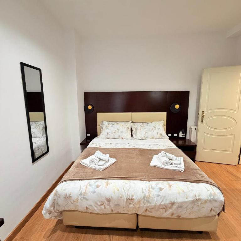 MBS Marconi Bridge Suites Guest House - Vierbettzimmer mit eigenem Bad - 4