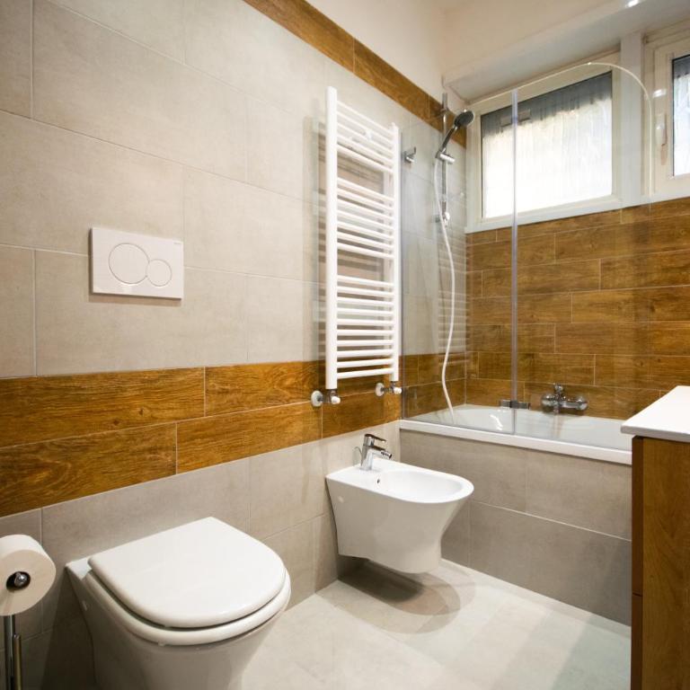 MBS Marconi Bridge Suites Guest House - Vierbettzimmer mit eigenem Bad - 9